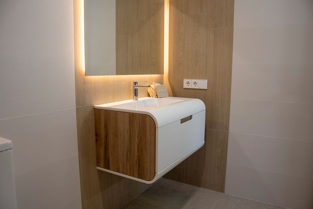 Detail 1-Iconic-Gran-Alacant-Bathroom-Jul23.jpg