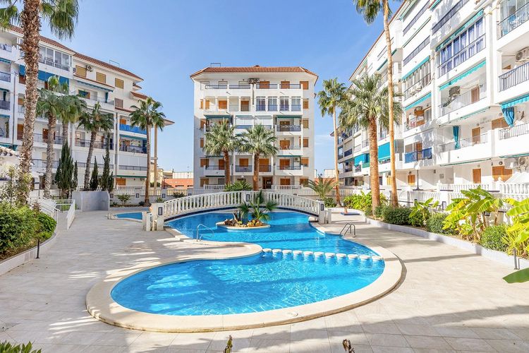 Zcela zrekonstruovaný apartmán v Torrevieja (Los Europeos)