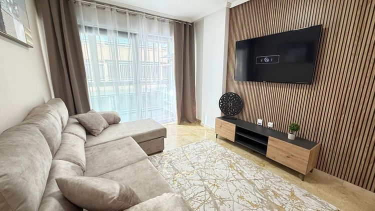 Zrenovovaný apartmán v první línii od pláže del Cura v Torrevieja